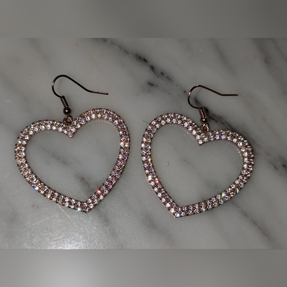 Sparkling Heart shaped CZ Earrings - Picture 13 of 15